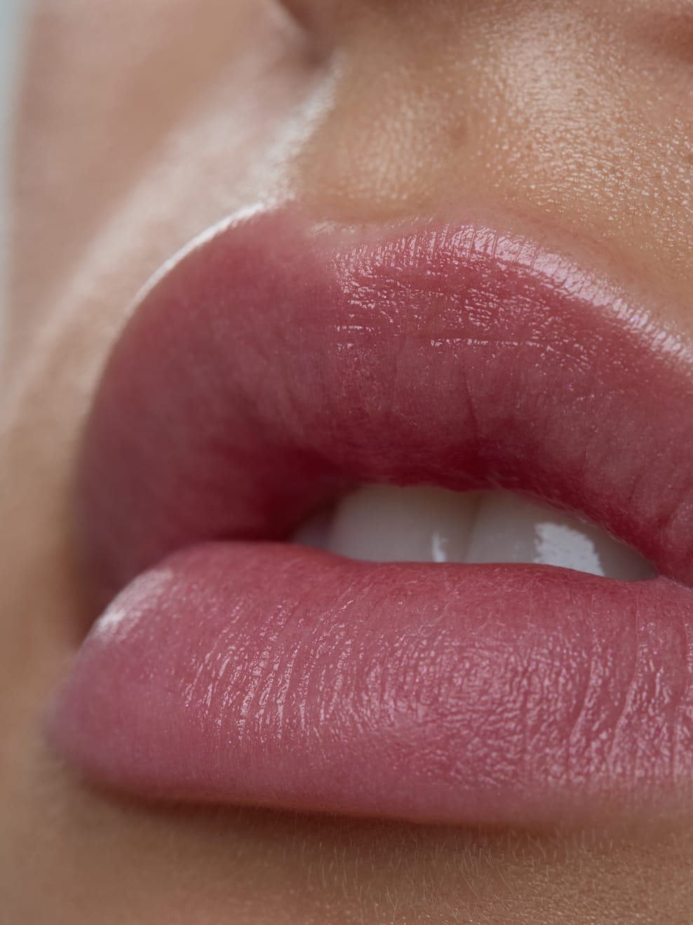 Nahaufnahme Lippen mit Tagarot Balm 03