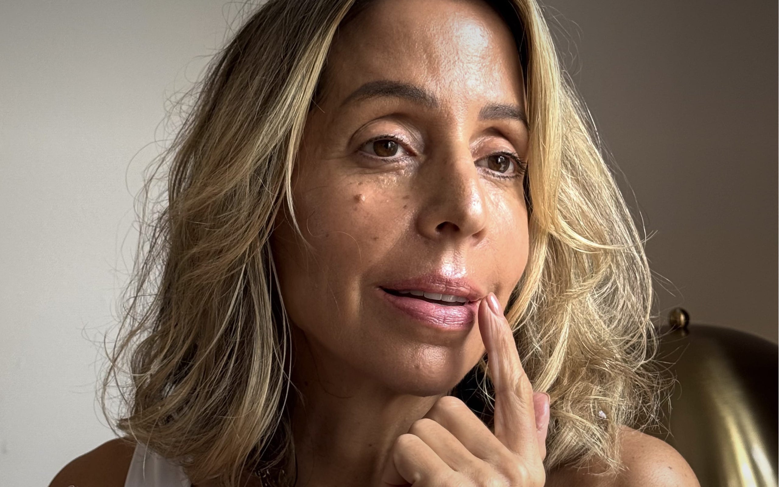 hero background image